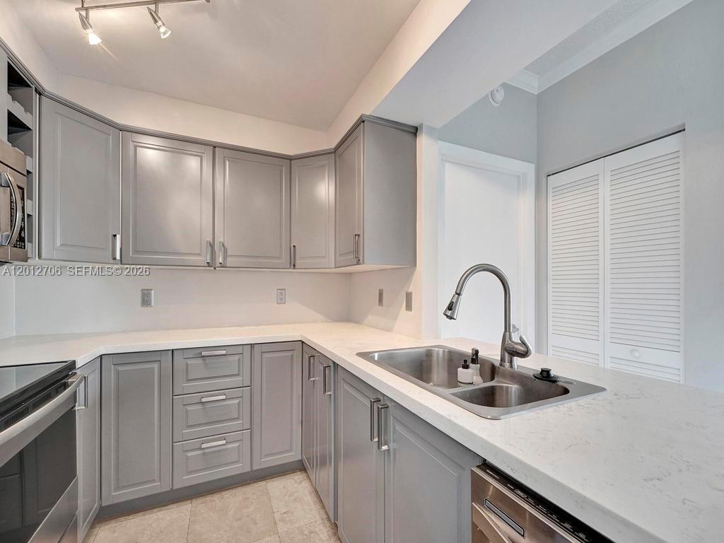 2475 Brickell Avenue, Unit 804 Miami, FL 33129 - Photo 32 of 58