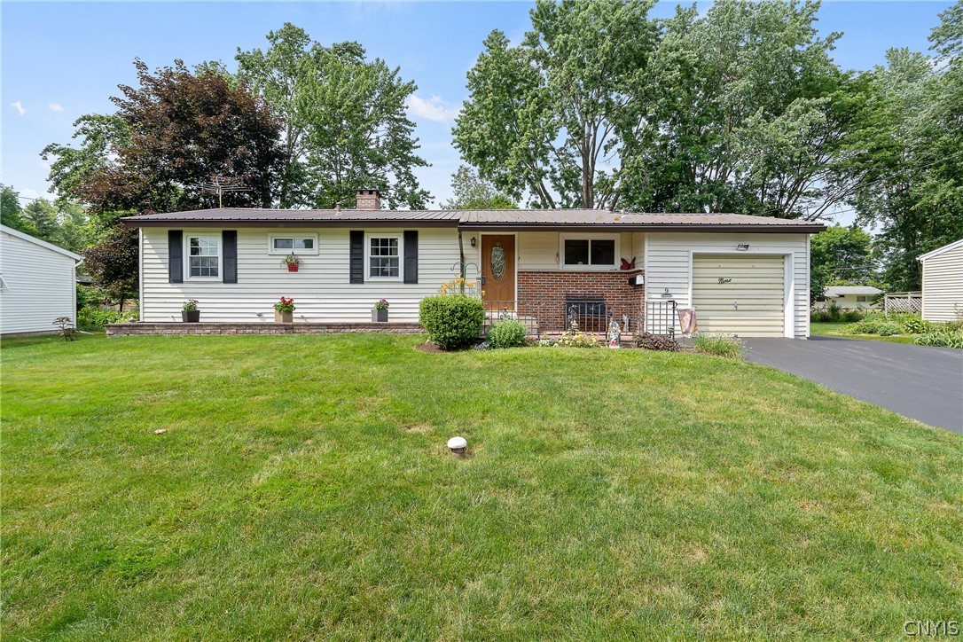 9 Cardinal Path Liverpool, NY 13090 - Photo 1 of 40 Gallery Image 1