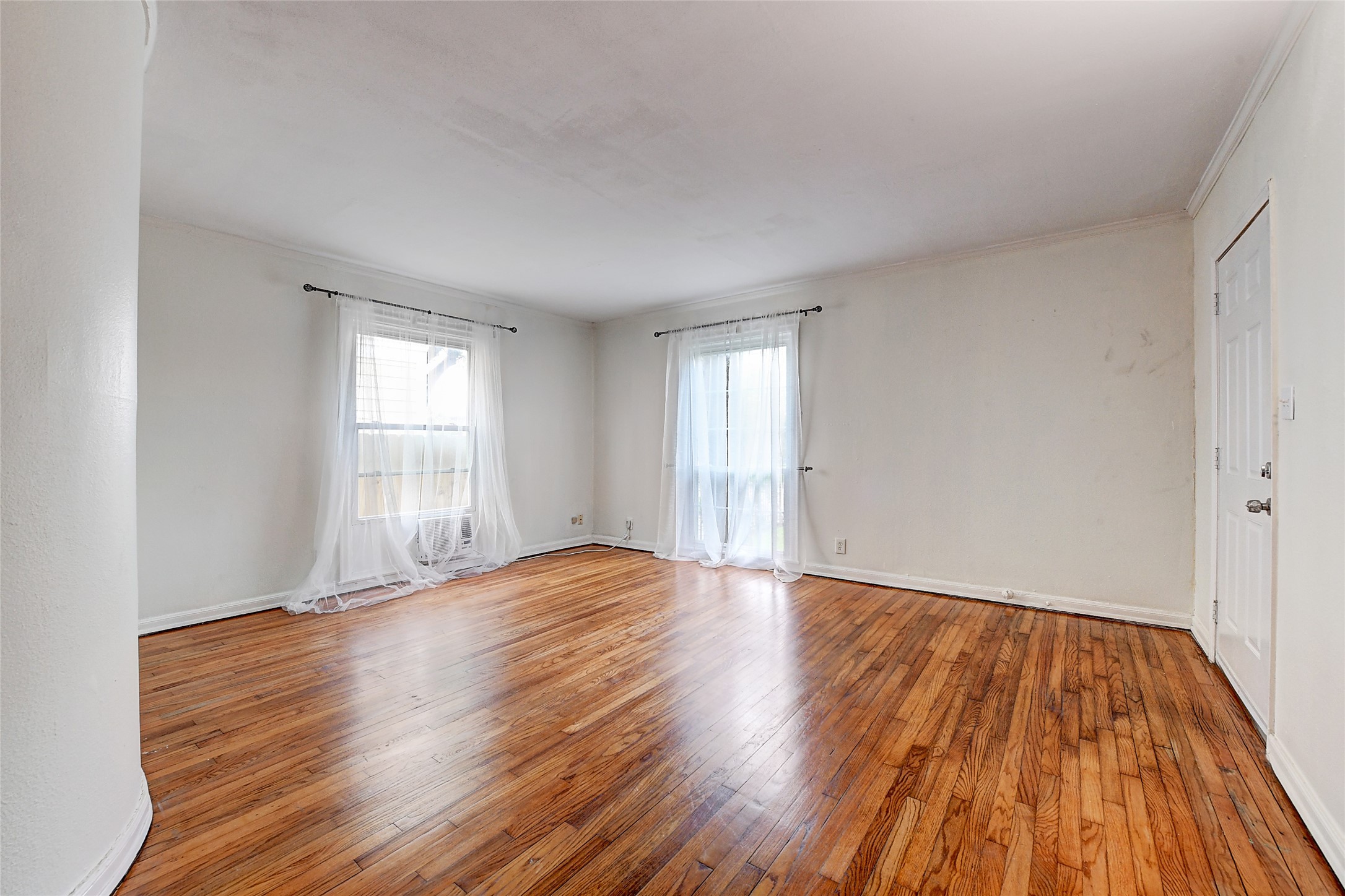 2509 Shakespeare Street, Unit 1 Houston, TX 77030 - Photo 12 of 16