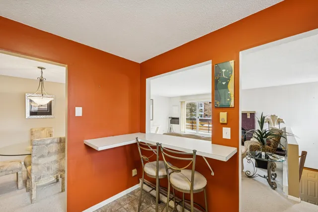 $180,000 | 340 Ford Road, Unit 5, St. Louis Park, MN 55426