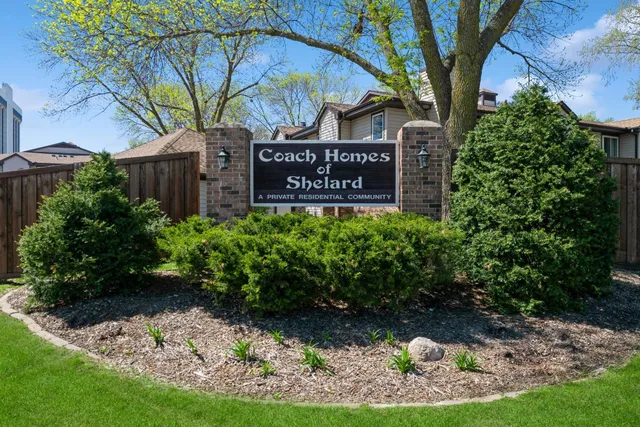 $180,000 | 340 Ford Road, Unit 5, St. Louis Park, MN 55426