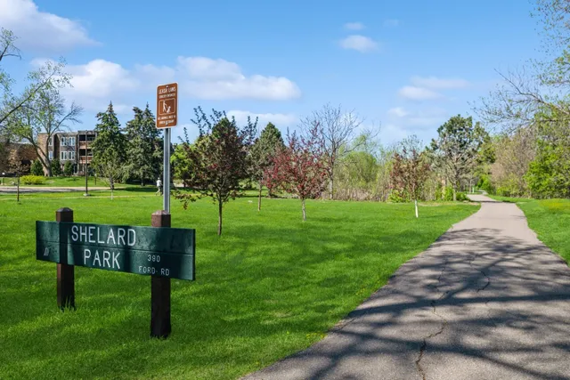 $180,000 | 340 Ford Road, Unit 5, St. Louis Park, MN 55426