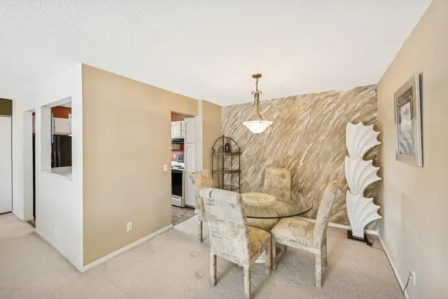 $180,000 | 340 Ford Road, Unit 5, St. Louis Park, MN 55426