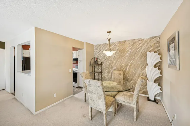 $180,000 | 340 Ford Road, Unit 5, St. Louis Park, MN 55426