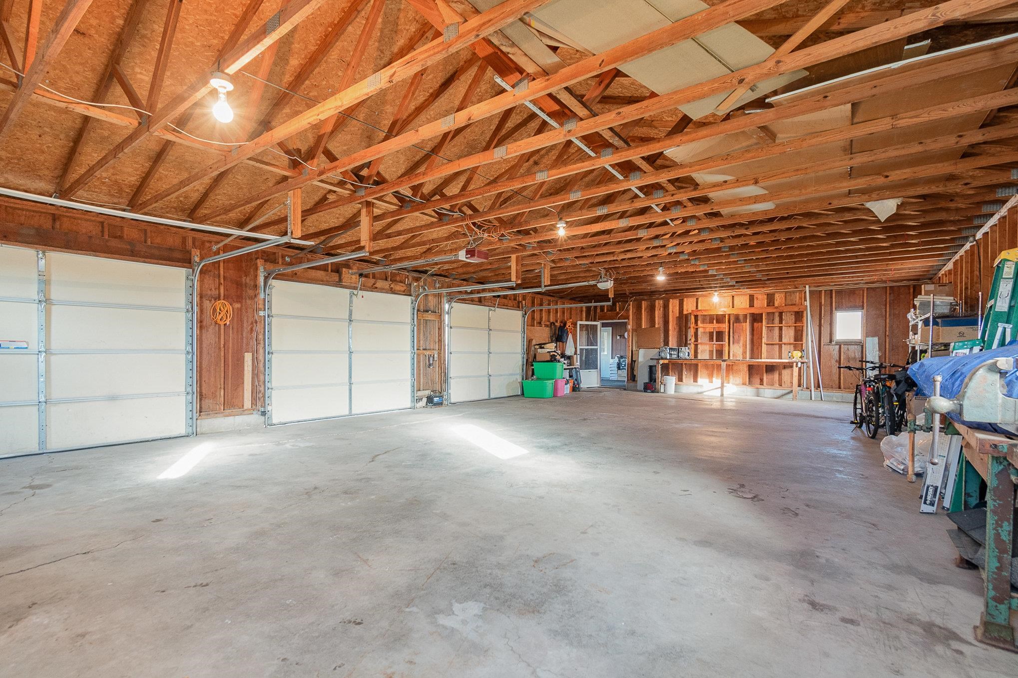 4555 South Loomis Road Shepherd, MI 48883 - Photo 15 of 16