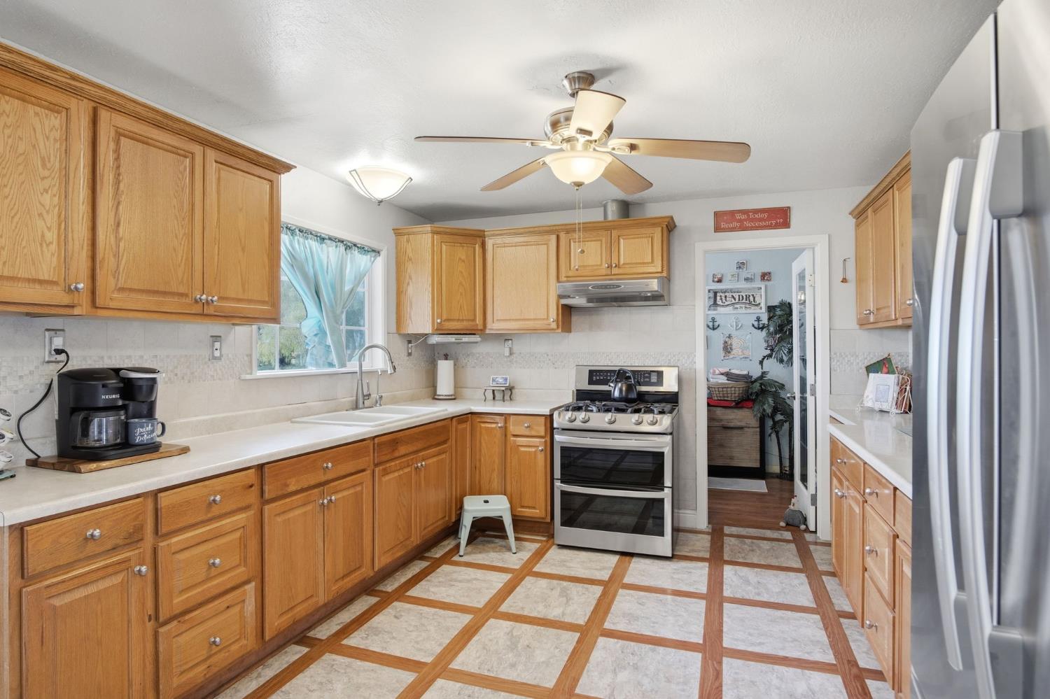 891 Manila Road Lathrop, CA 95330 - Photo 17 of 57