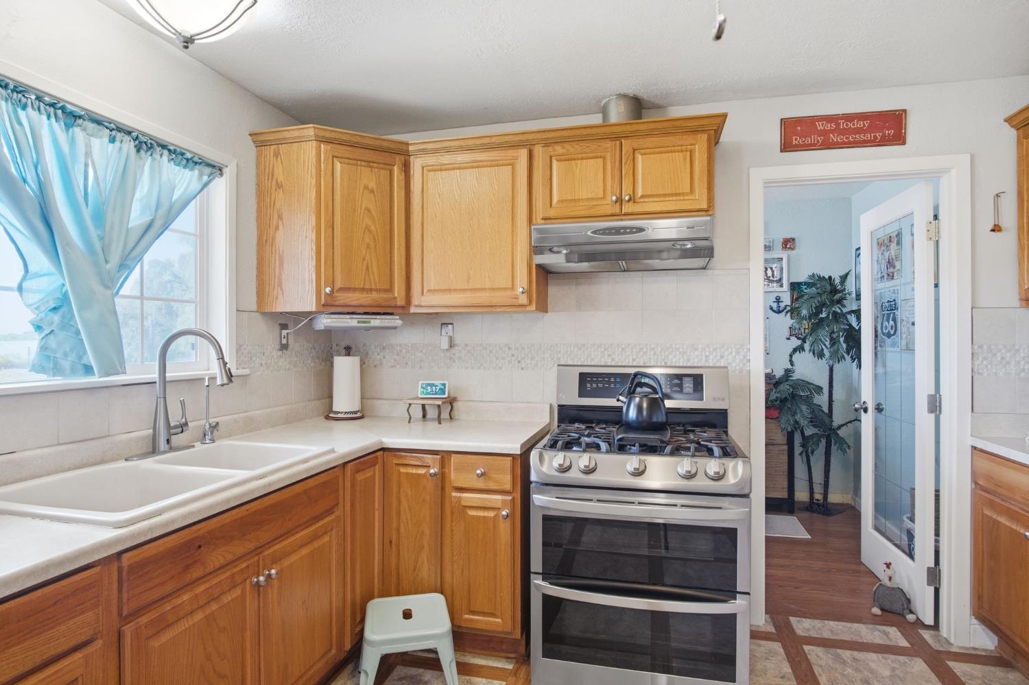 891 Manila Road Lathrop, CA 95330 - Photo 18 of 57