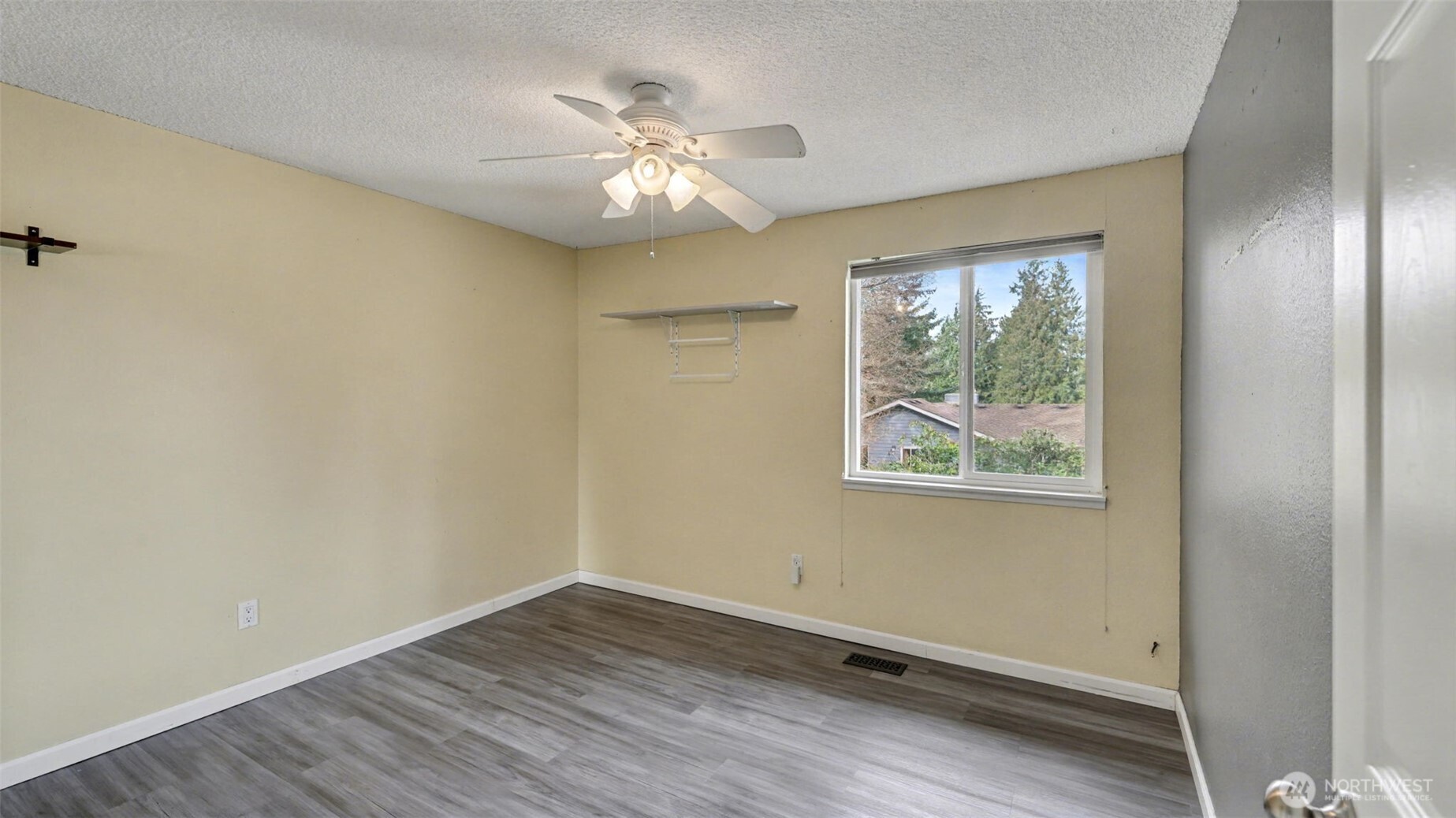 15232 Southeast 176th Street Renton, WA 98058 - Photo 23 of 40