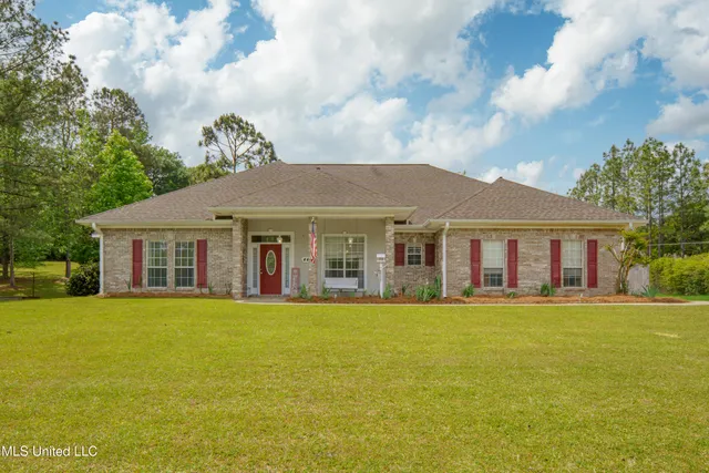 $290,000 | 447 Browns Bridge Road, Purvis, MS 39475