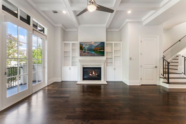 $950,000 | 130 Gateway Park Place, The Woodlands, TX 77380