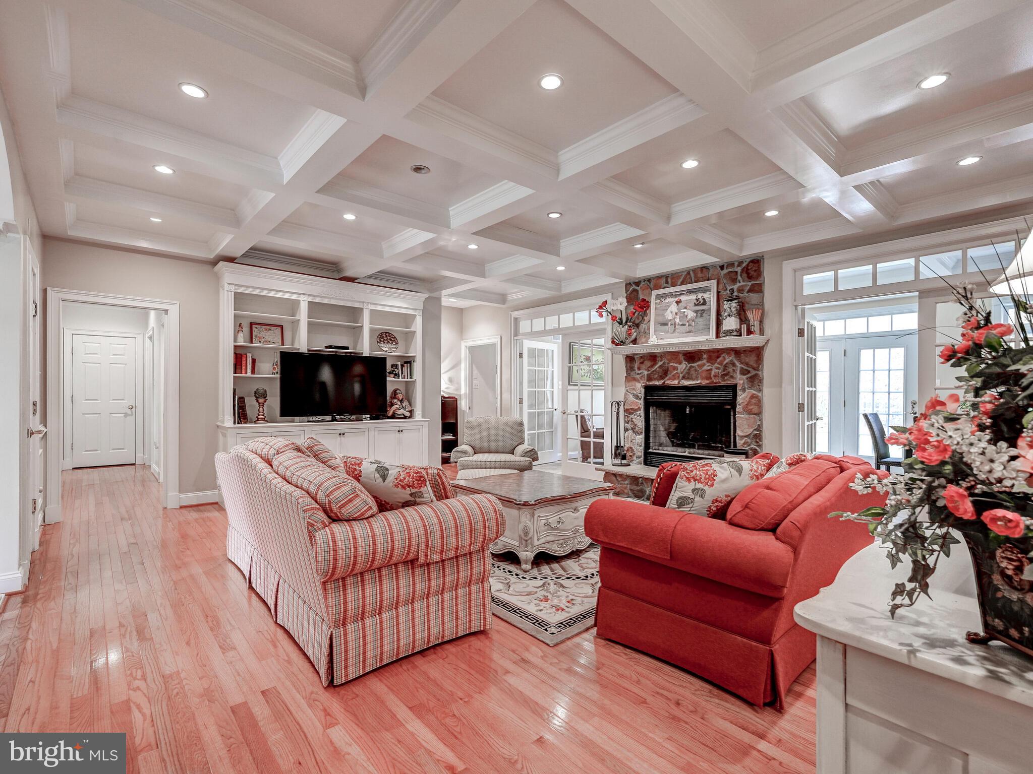 13005 Dover Road Reisterstown, MD 21136 - Photo 5 of 39 Beautiful millwork
