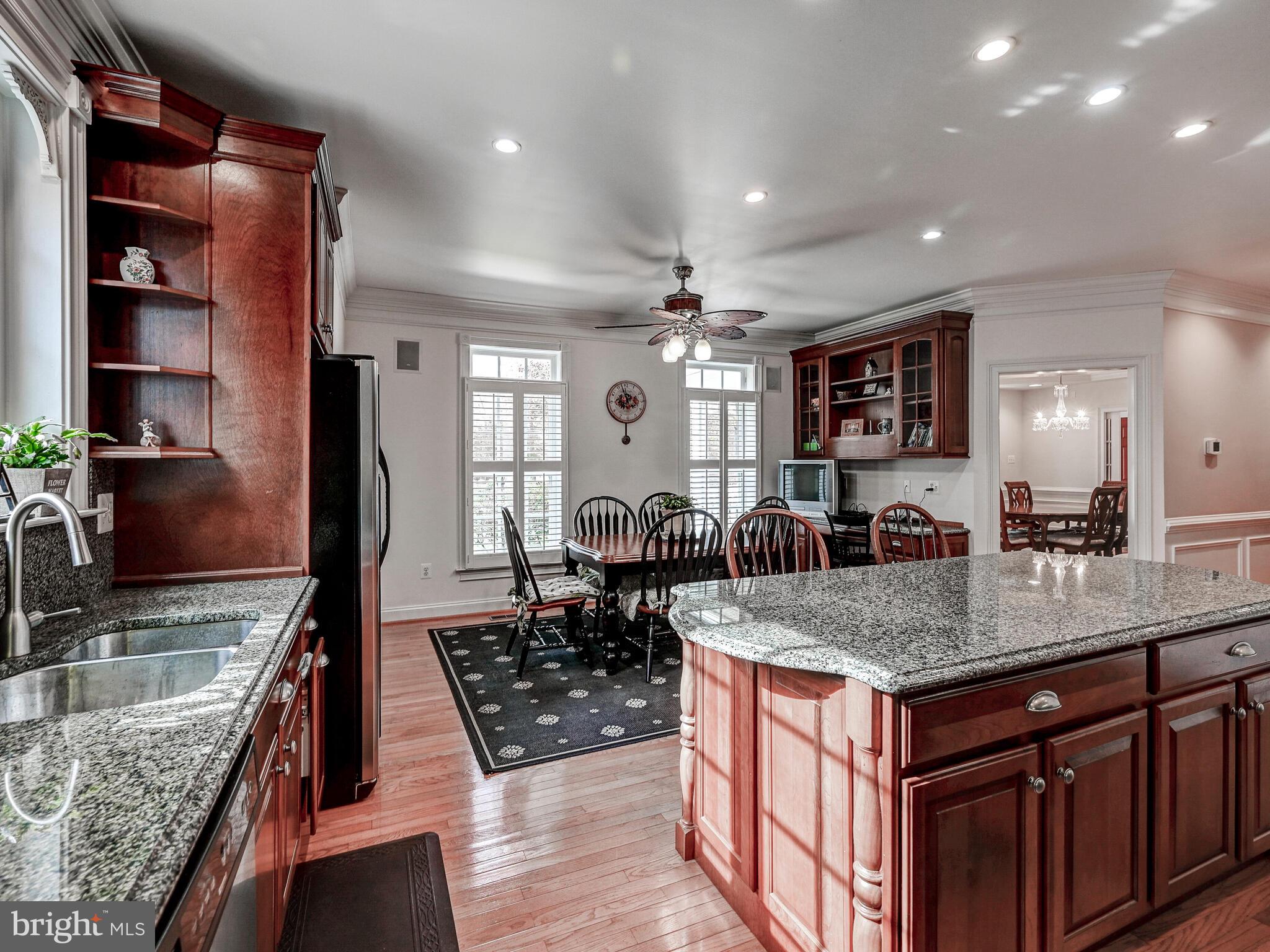 13005 Dover Road Reisterstown, MD 21136 - Photo 9 of 39 Large country kitchen