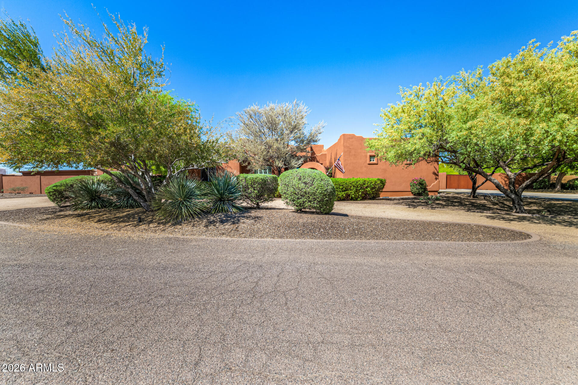 2324 La Verna Way Phoenix, AZ 85086 - Photo 2 of 79 06-La Verna