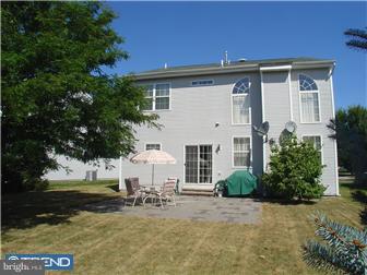 12 Manley Road Pennington, NJ 08534 - Photo 2 of 12 Exterior Back