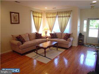 12 Manley Road Pennington, NJ 08534 - Photo 3 of 12 Living Room