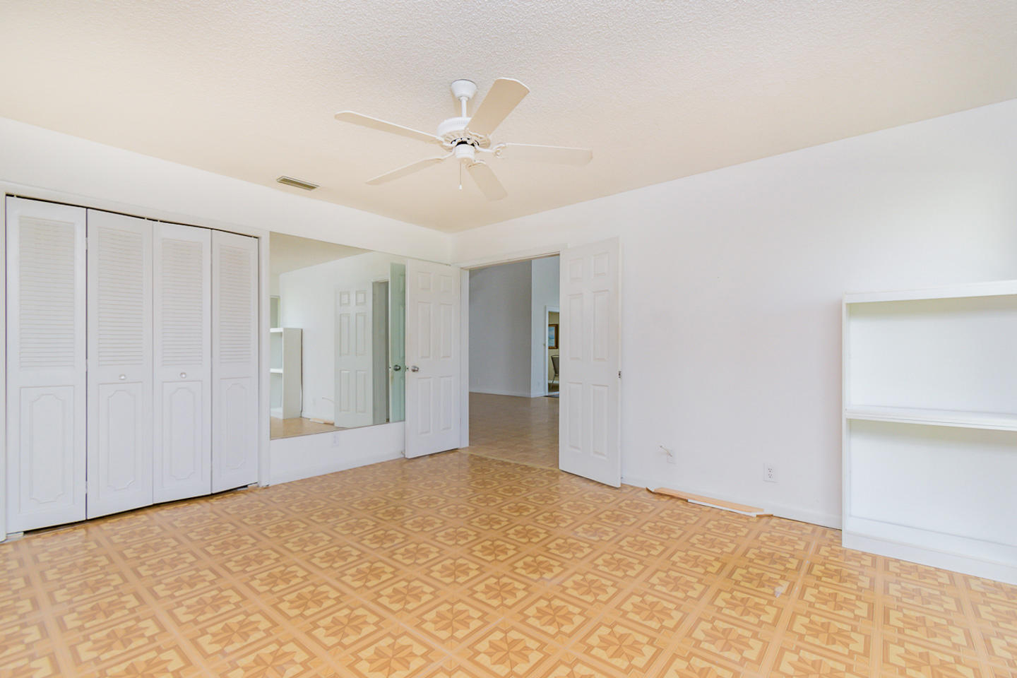 6141 Old Court Road, Unit 230 Boca Raton, FL 33433 - Photo 13 of 35 22