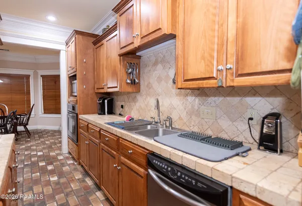 $605,000 | 6114 East Whitney Street, Crowley, LA 70526