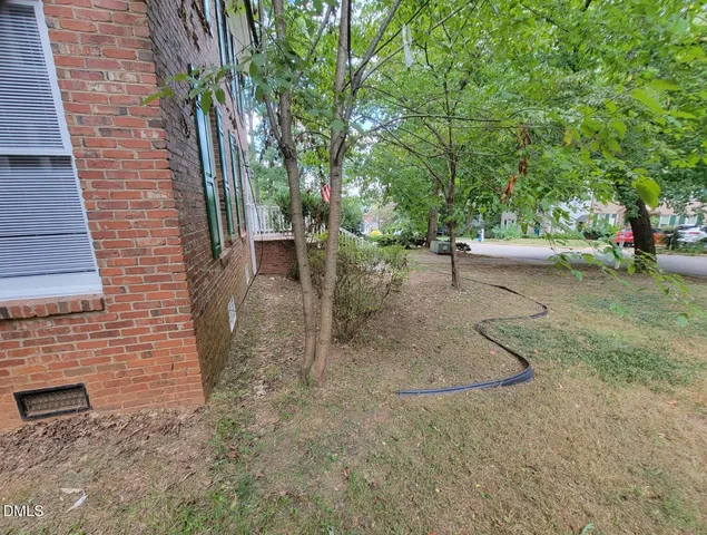 $2,050 | 105 Leeward Court, Cary, NC 27511