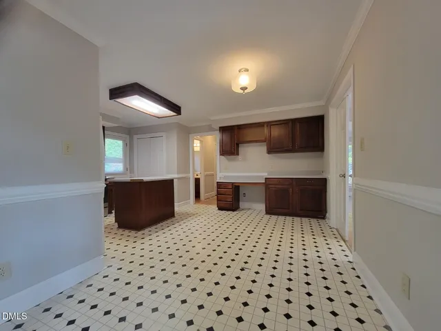 $2,050 | 105 Leeward Court, Cary, NC 27511