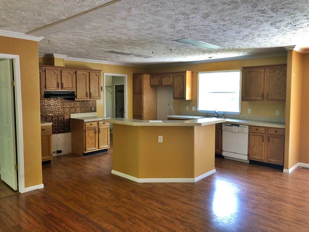 200 Fire Tower Road Selmer, TN 38375 - Photo 7 of 16 Gallery Image 7