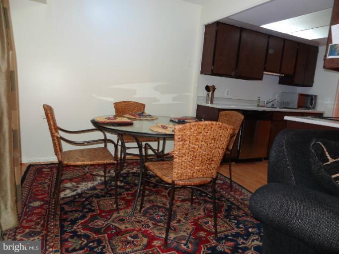 11609 Stoneview Square, Unit 69/1B Reston, VA 20191 - Photo 3 of 14 Dining Room