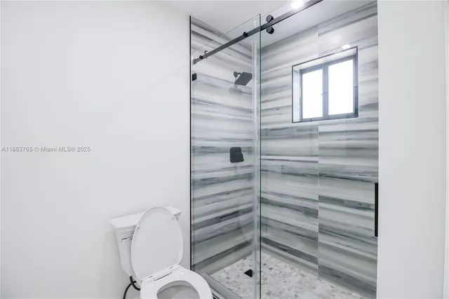 $898,500 | 7045 Southwest 83rd Place, Miami, FL 33143