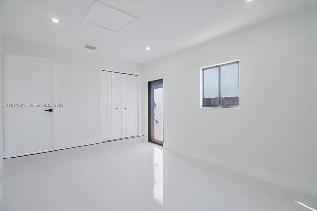 $898,500 | 7045 Southwest 83rd Place, Miami, FL 33143