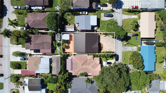 $898,500 | 7045 Southwest 83rd Place, Miami, FL 33143