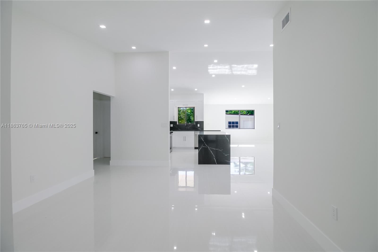 7045 Southwest 83rd Place Miami, FL 33143 - Photo 4 of 21