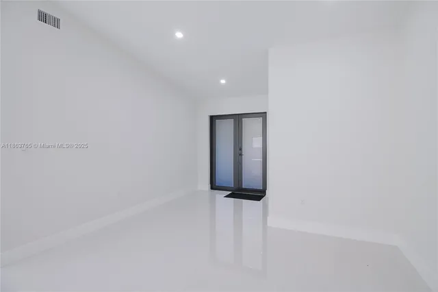 $898,500 | 7045 Southwest 83rd Place, Miami, FL 33143