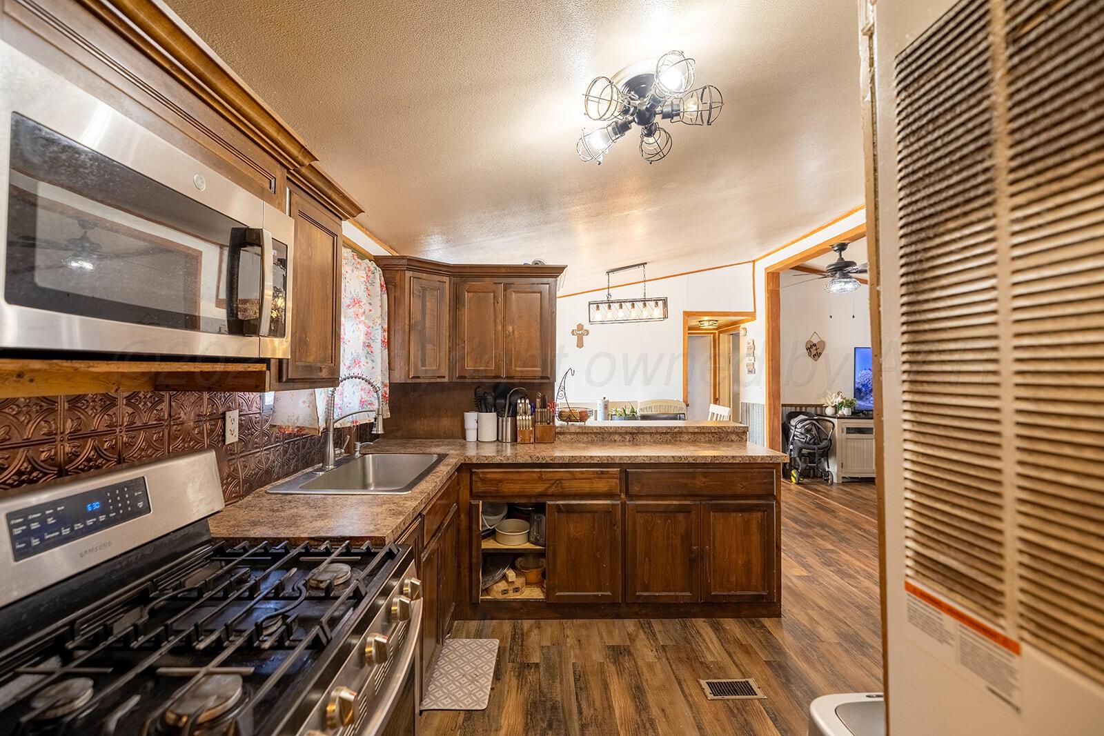 11904 Double D Road Amarillo, TX 79118 - Photo 8 of 35 AE7A8631-HDR