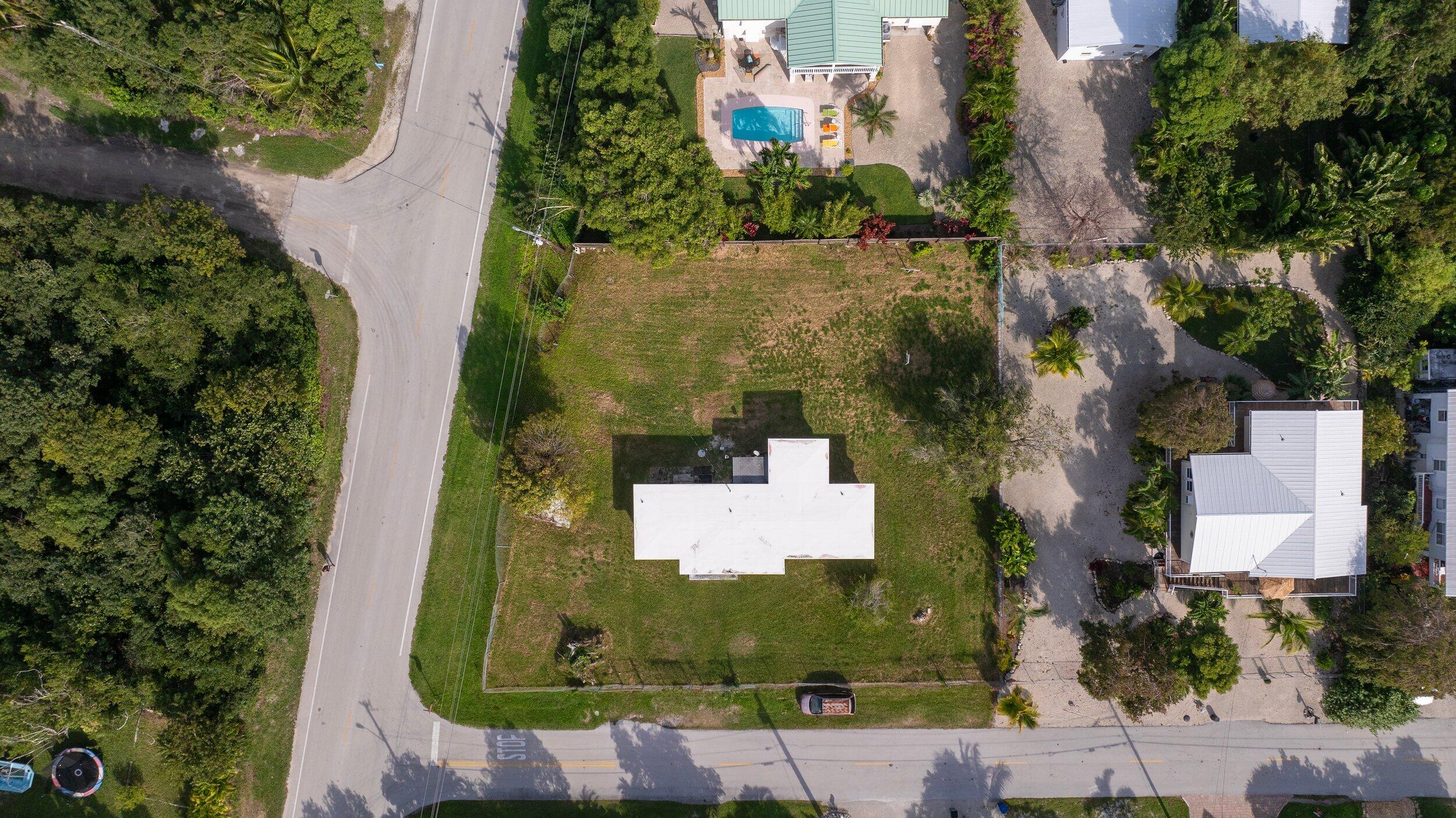 27007 Angelfish Road Summerland Key, FL 33042 - Photo 3 of 12 0003