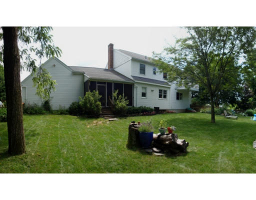 531 Hadley Road Sunderland, MA 01375 - Photo 3 of 20 Gallery Image 3