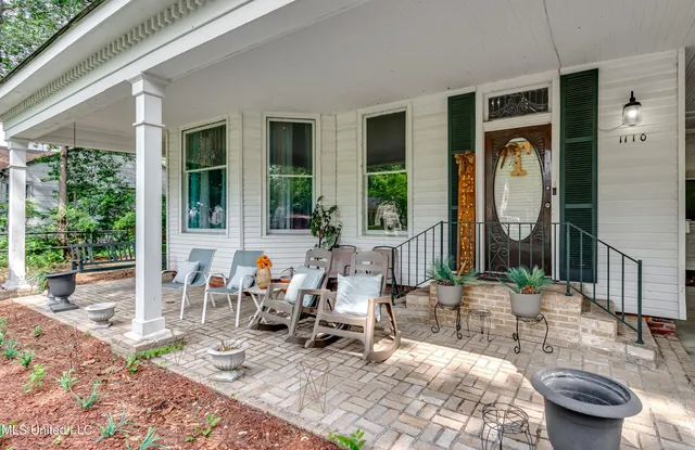 $215,000 | 1110 Jackson Avenue, Yazoo City, MS 39194