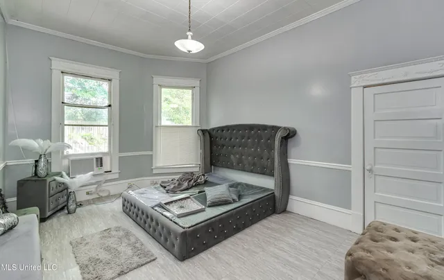 $215,000 | 1110 Jackson Avenue, Yazoo City, MS 39194