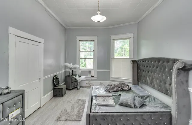 $215,000 | 1110 Jackson Avenue, Yazoo City, MS 39194