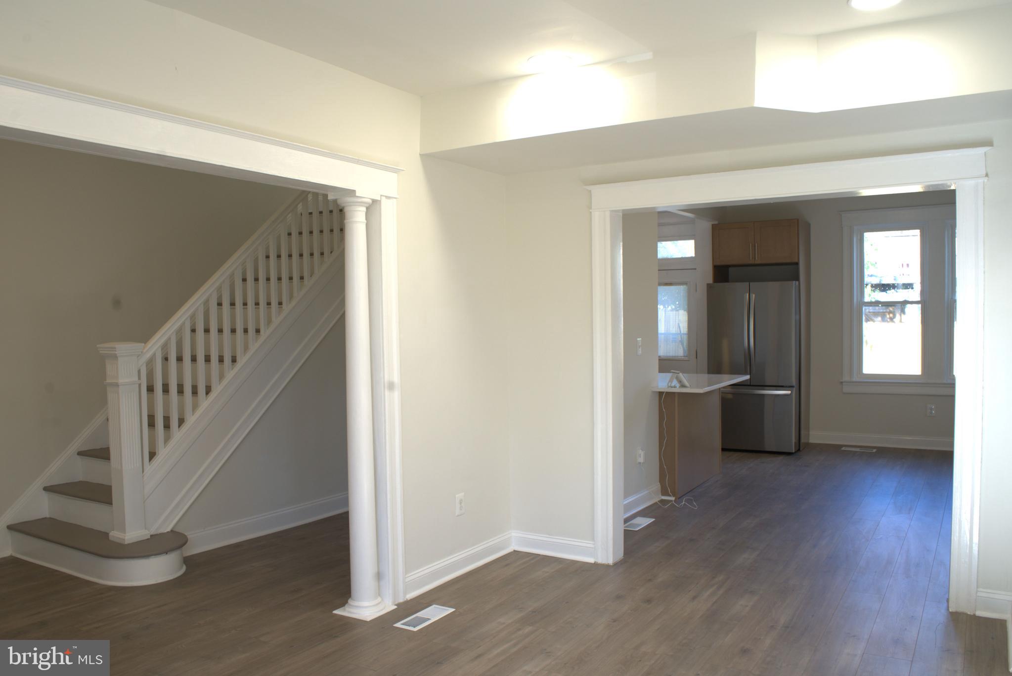 117 South Wickham Road Baltimore, MD 21229 - Photo 13 of 121 LR2
