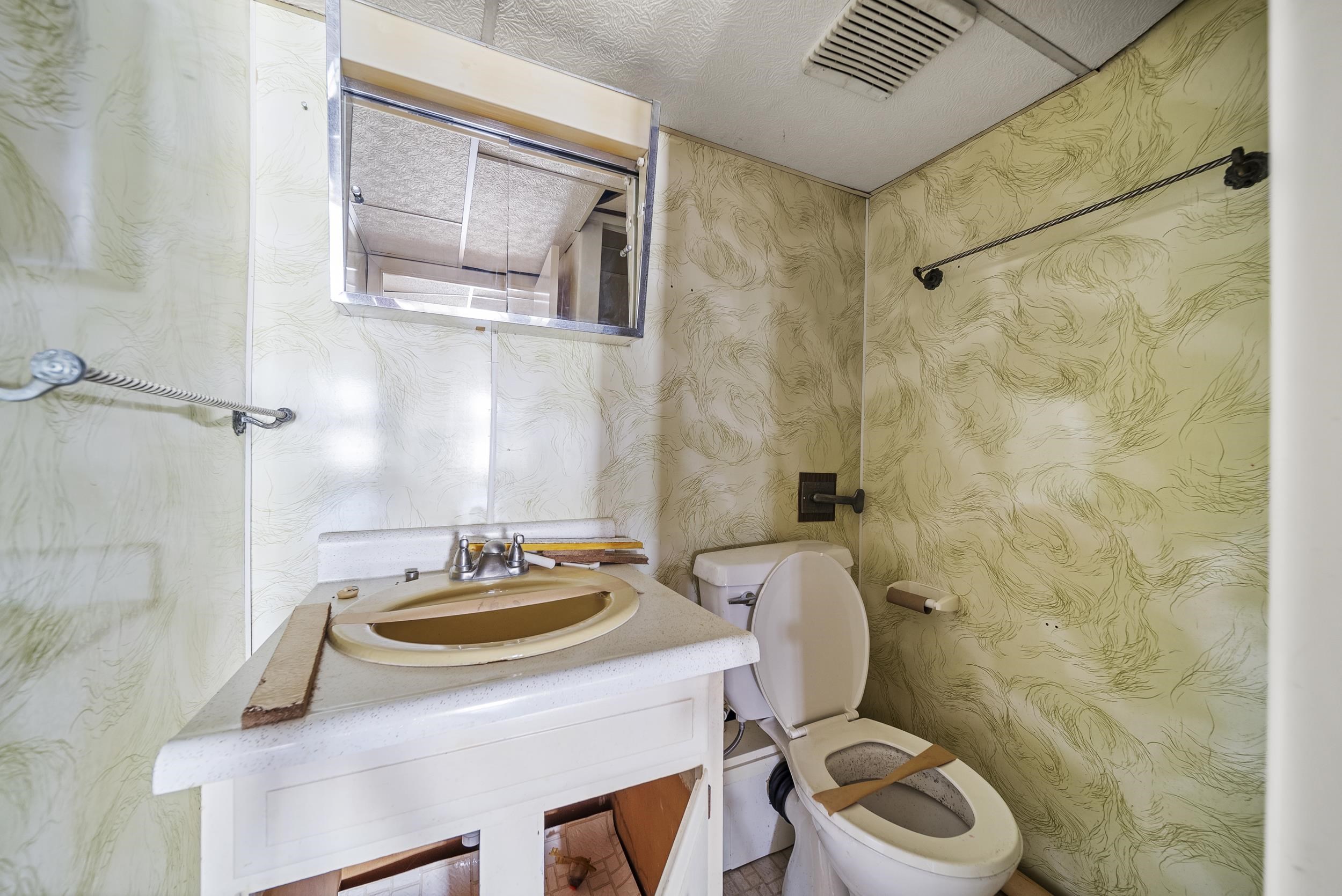 54 Wilders Grove Road Newton, NH 03858 - Photo 35 of 37