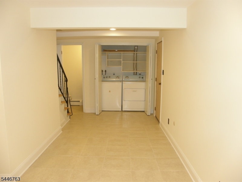 768 Springfield Avenue, Unit B 3 Summit, NJ 07901 - Photo 10 of 19