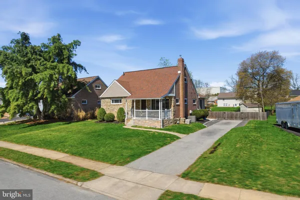 $425,000 | 109 Donnelly Avenue, Aston, PA 19014
