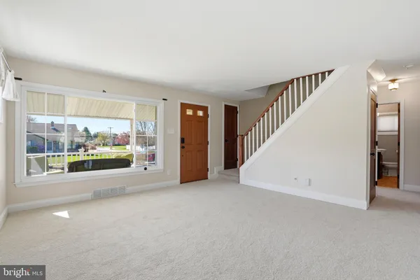 $425,000 | 109 Donnelly Avenue, Aston, PA 19014