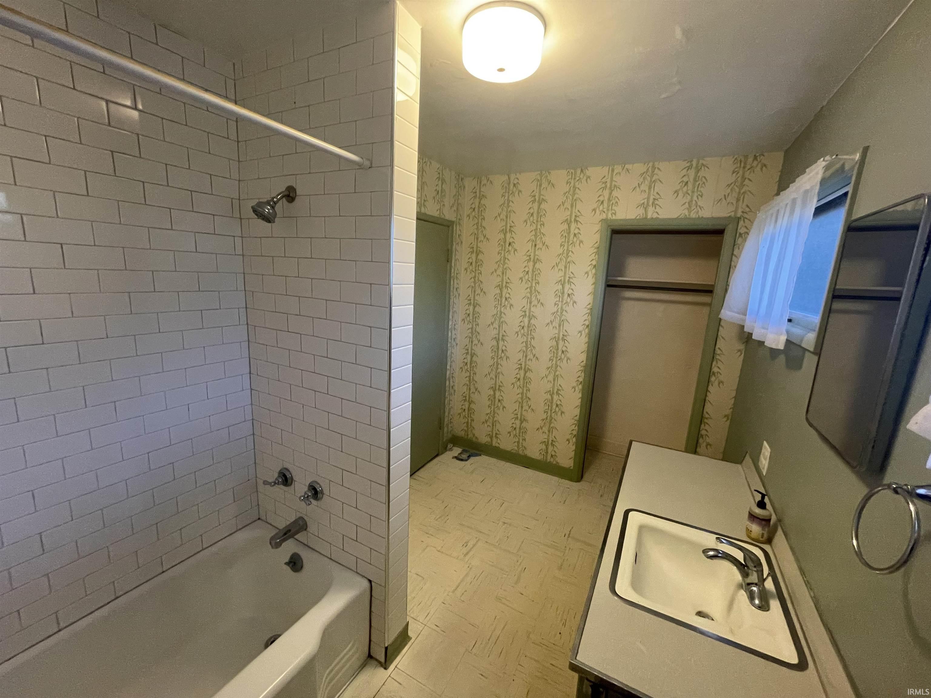 2625 South Smith Road Bloomington, IN 47401 - Photo 16 of 29