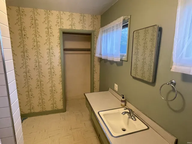 $1,650 | 2625 South Smith Road, Bloomington, IN 47401