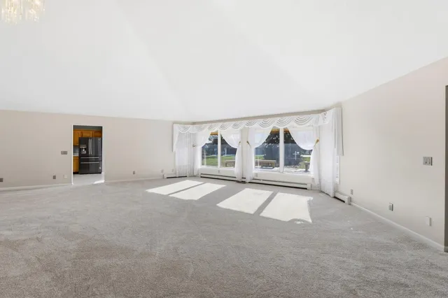 $429,000 | 800 Cambridge Drive, Paxton, IL 60957