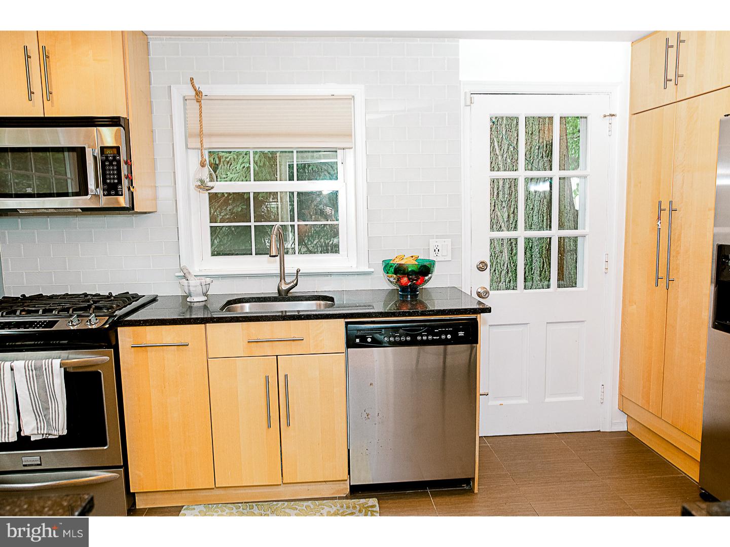 227 Arden Road Conshohocken, PA 19428 - Photo 7 of 23 Kitchen