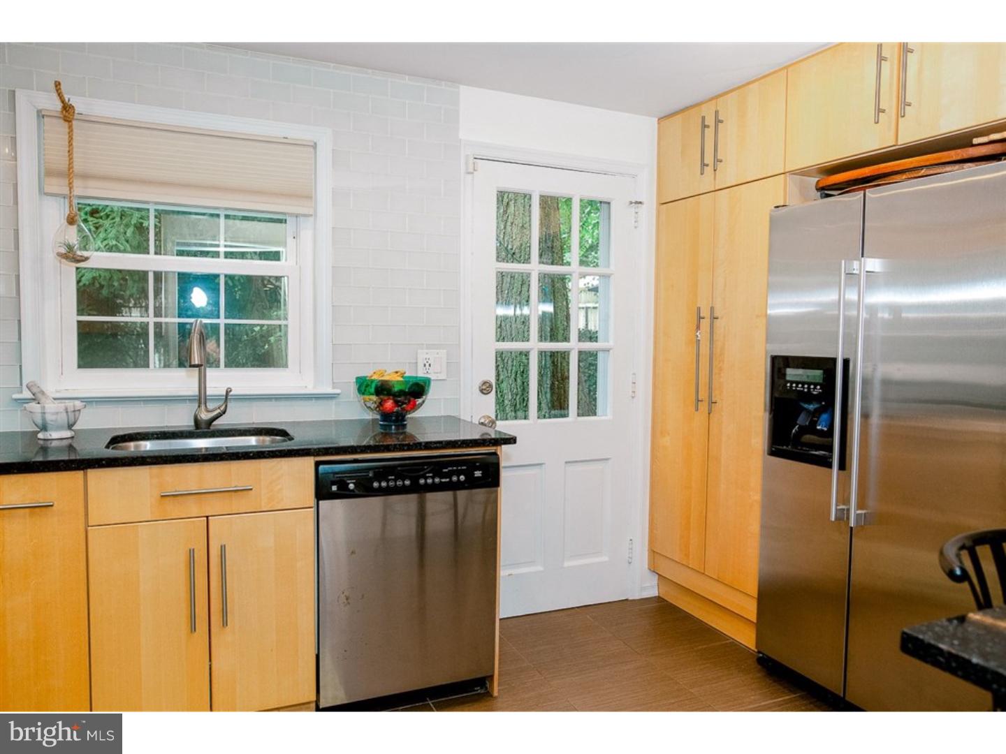 227 Arden Road Conshohocken, PA 19428 - Photo 8 of 23 Kitchen