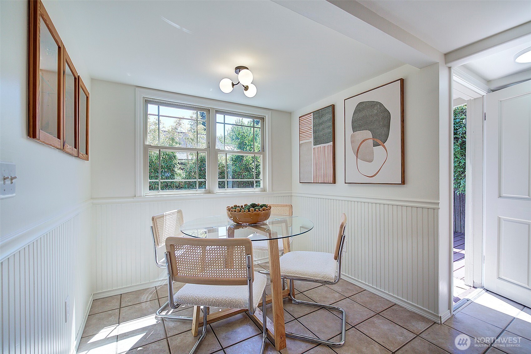 747 North 89th Street Seattle, WA 98103 - Photo 12 of 31