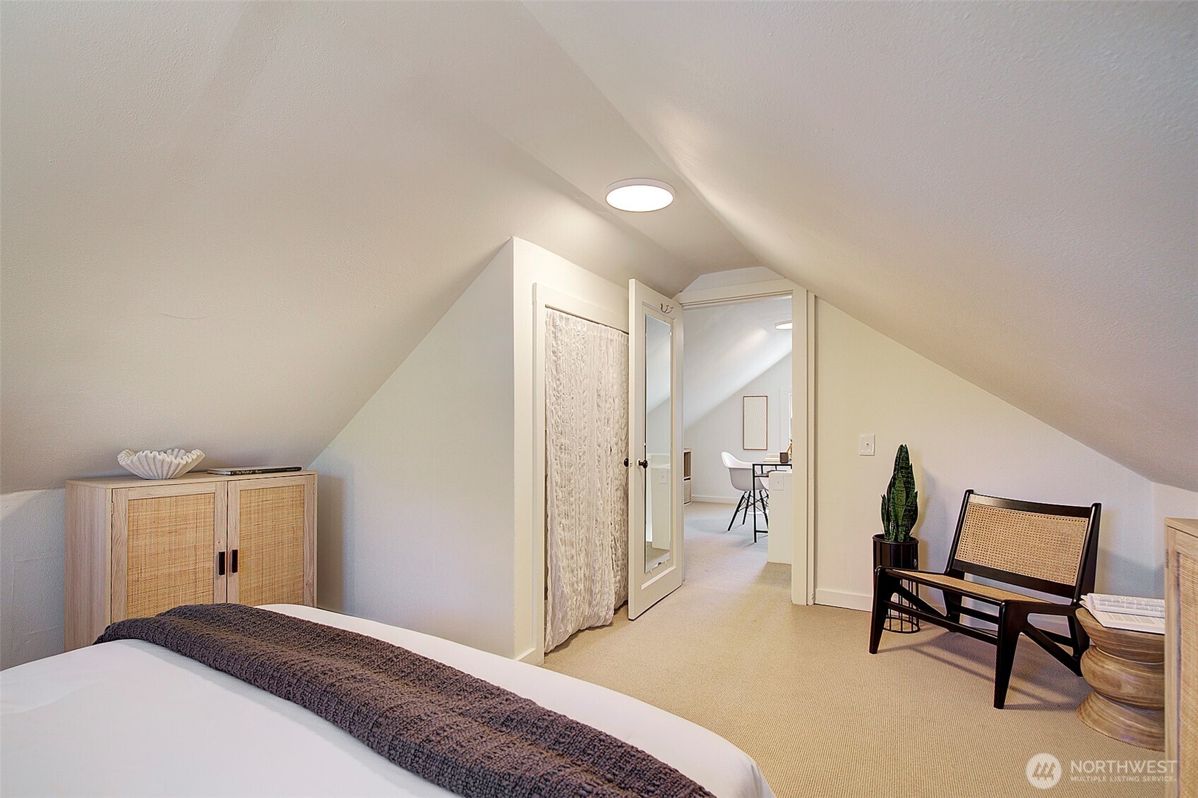 747 North 89th Street Seattle, WA 98103 - Photo 19 of 31