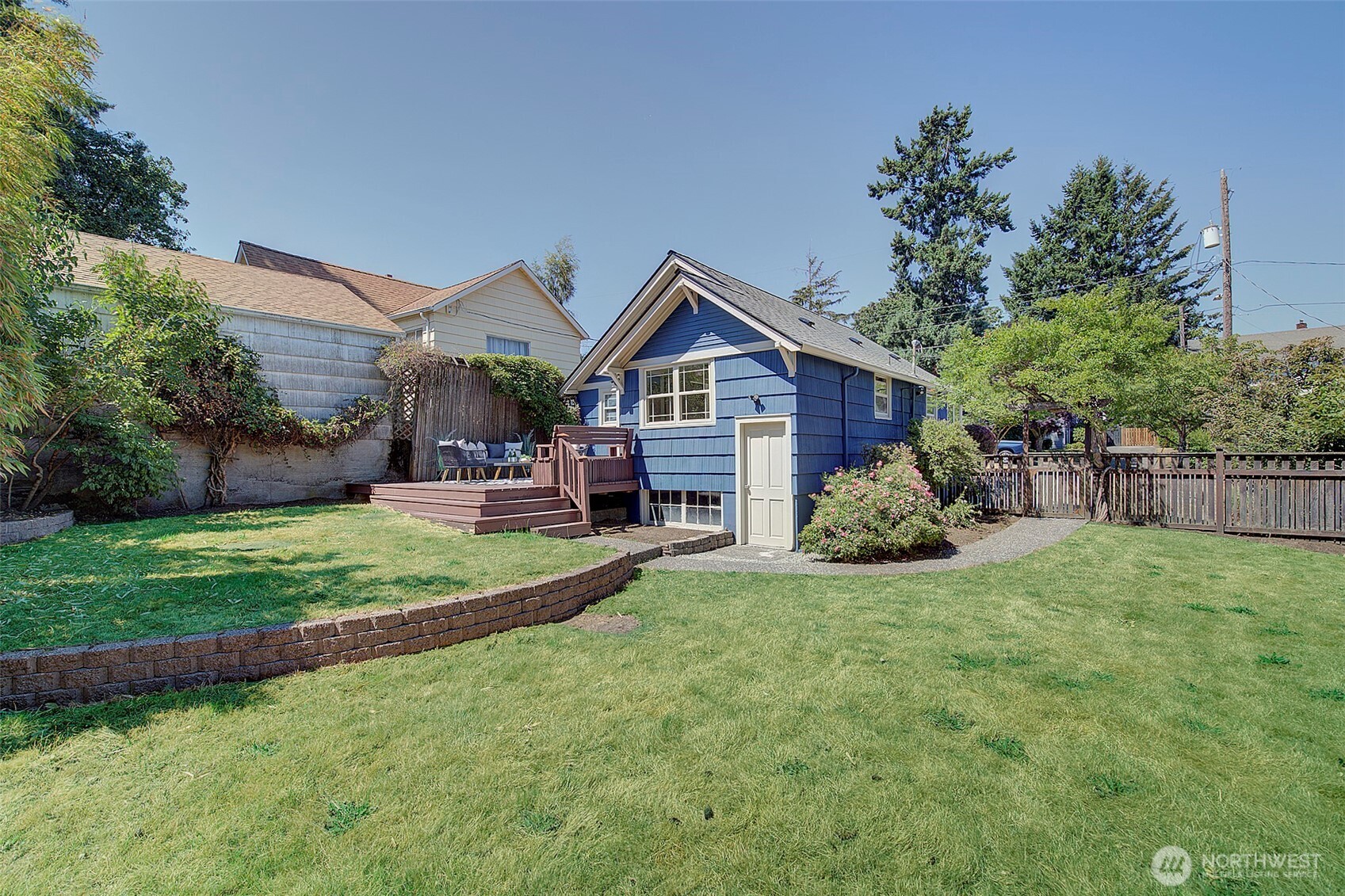 747 North 89th Street Seattle, WA 98103 - Photo 26 of 31