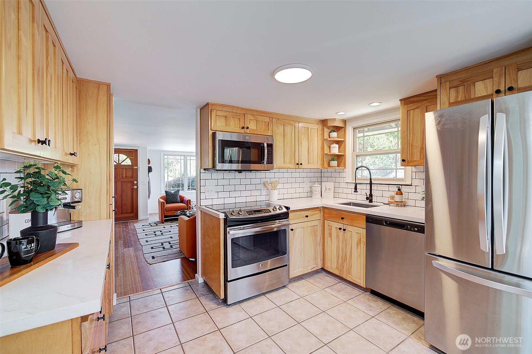 747 North 89th Street Seattle, WA 98103 - Photo 9 of 31